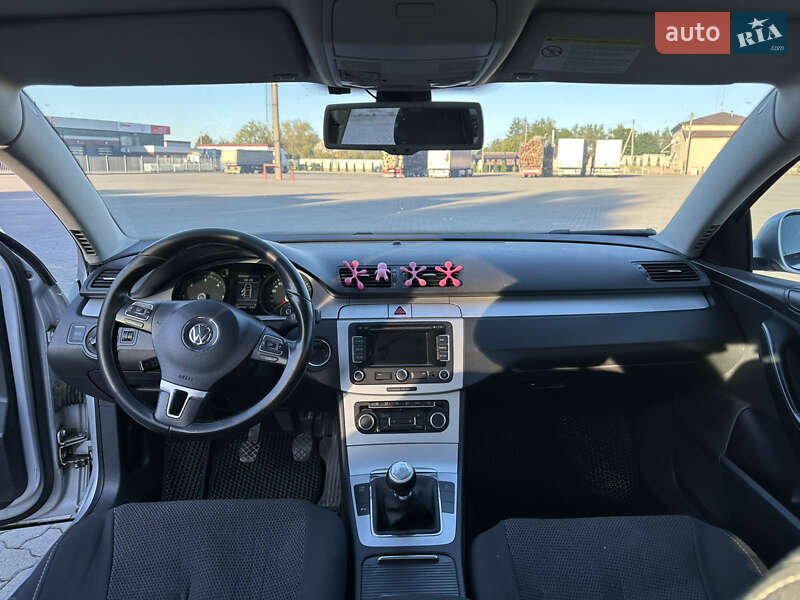 Седан Volkswagen Passat 2010 в Сарнах фото 14 Седан Volkswagen Passat 2010 в Сарнах