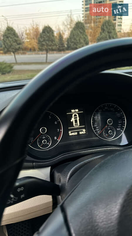 Седан Volkswagen Passat 2012 в Дніпрі
