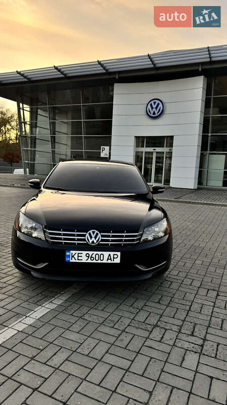 Седан Volkswagen Passat 2012 в Дніпрі