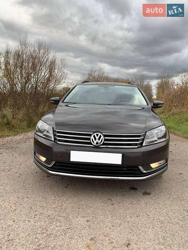 Volkswagen Passat 2011