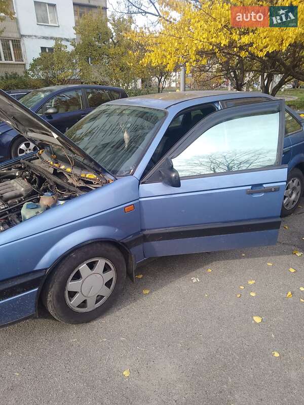 Седан Volkswagen Passat 1993 в Киеве фото 9 Седан Volkswagen Passat 1993 в Киеве