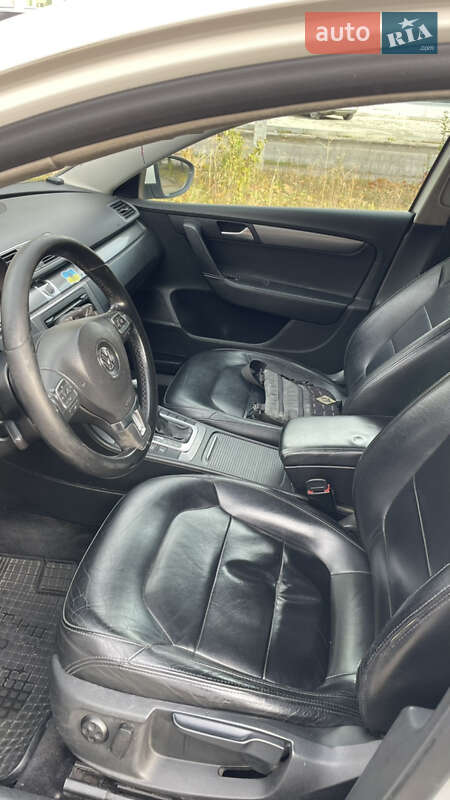 Универсал Volkswagen Passat 2012 в Луцке фото 10 Универсал Volkswagen Passat 2012 в Луцке