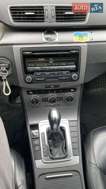 Универсал Volkswagen Passat 2012 в Луцке фото 14 Универсал Volkswagen Passat 2012 в Луцке