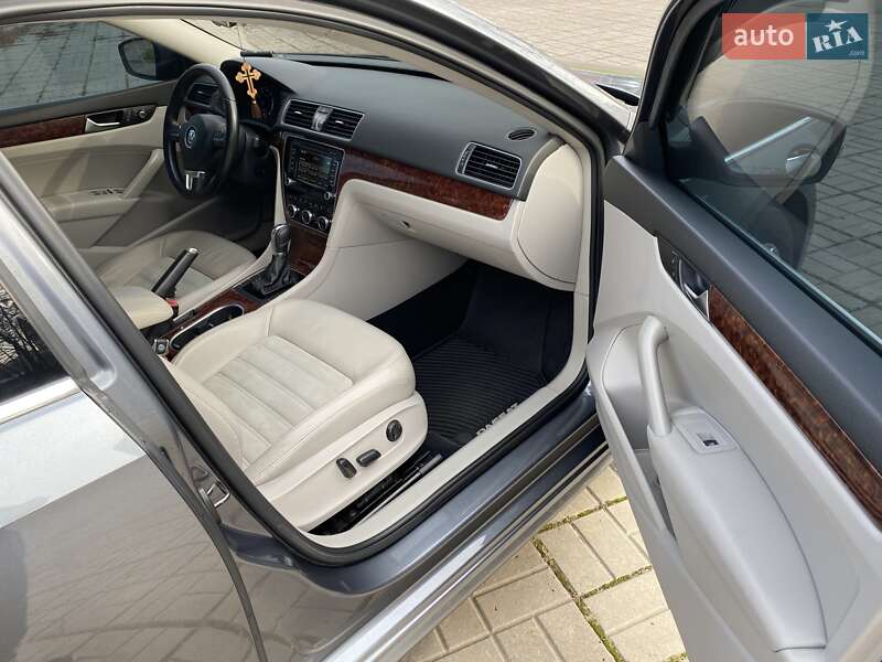 Седан Volkswagen Passat 2012 в Киеве фото 18 Седан Volkswagen Passat 2012 в Киеве