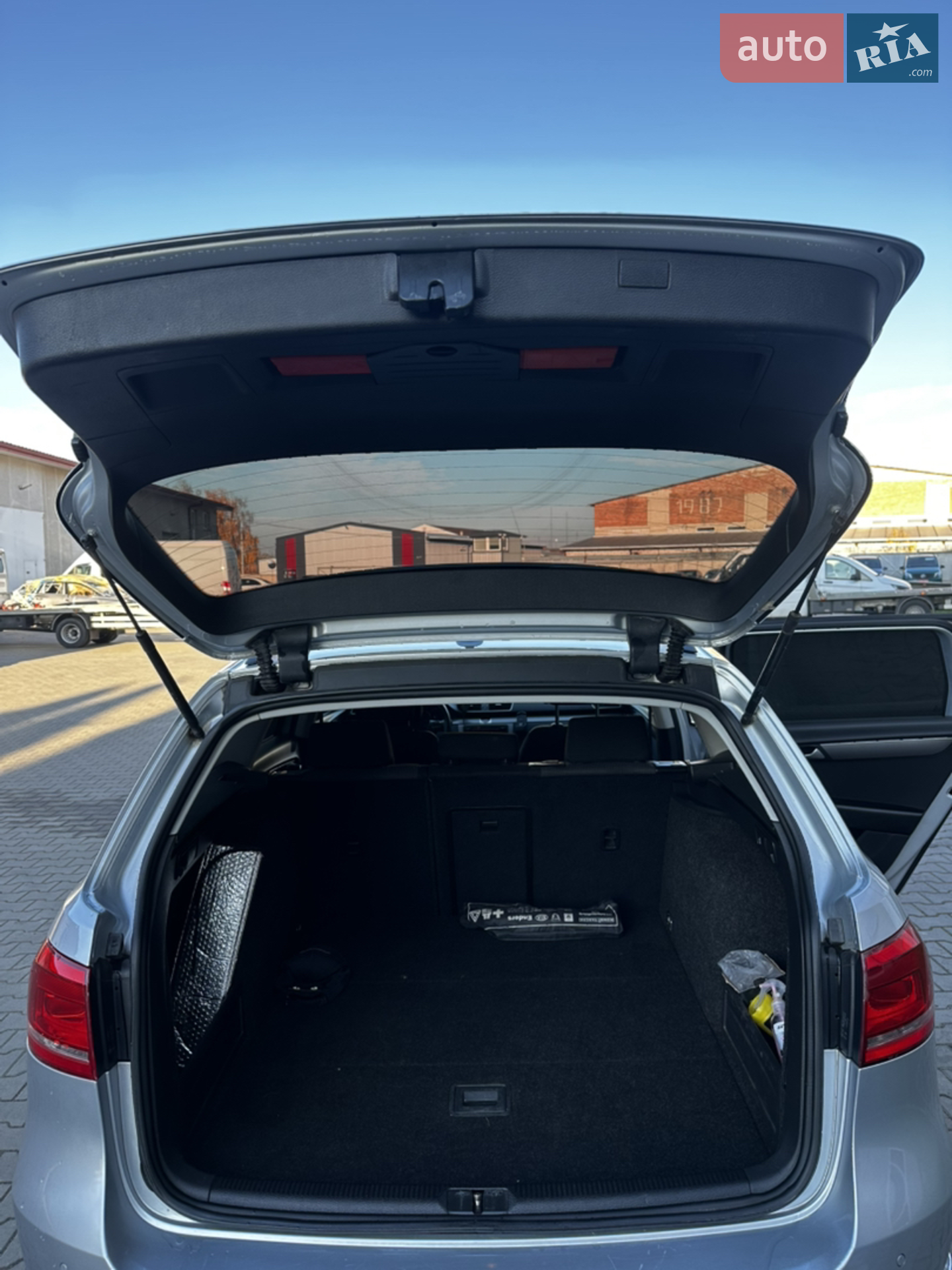2012 Volkswagen Passat - мініатюра 16