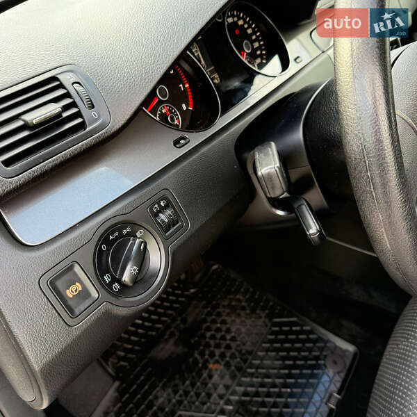 Седан Volkswagen Passat 2009 в Виннице