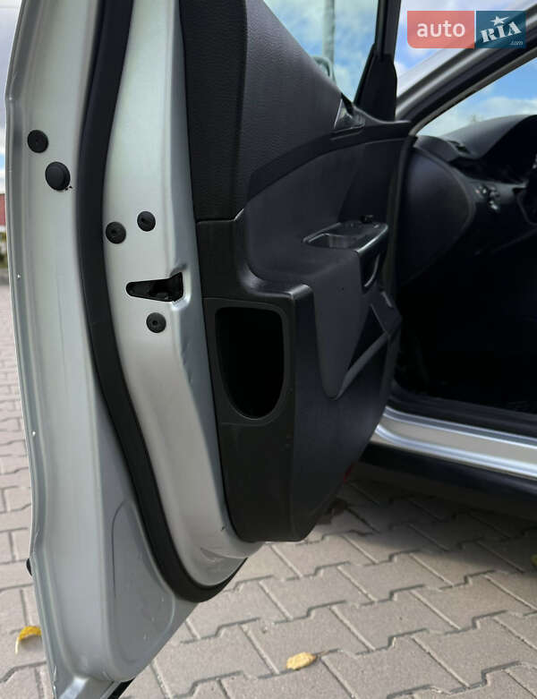 Седан Volkswagen Passat 2009 в Виннице