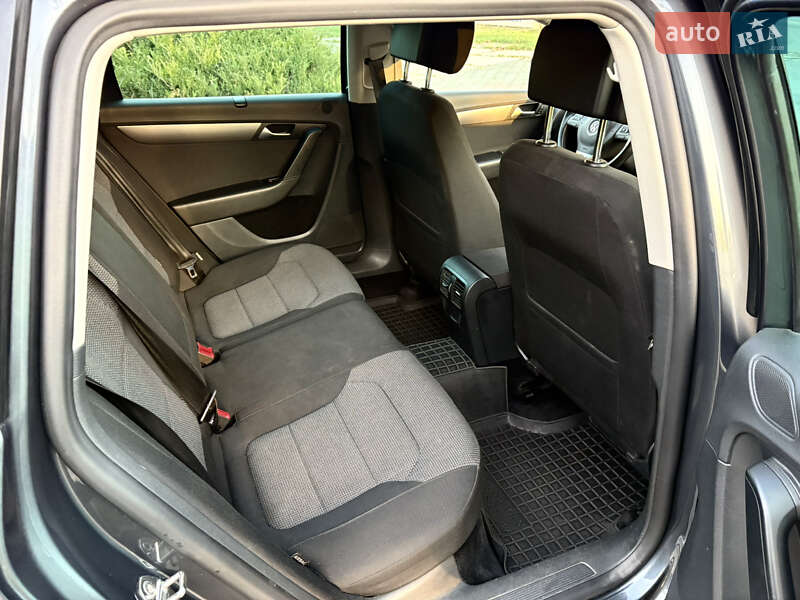 Універсал Volkswagen Passat 2014 в Джулинці