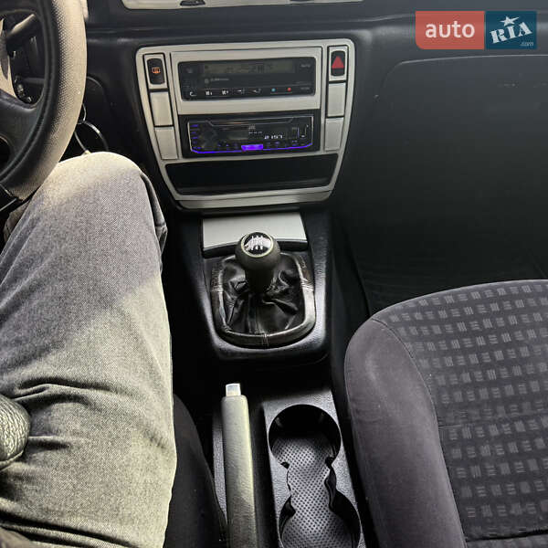 Седан Volkswagen Passat 2001 в Буче фото 2 Седан Volkswagen Passat 2001 в Буче