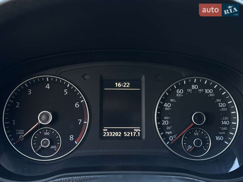 Седан Volkswagen Passat 2012 в Николаеве