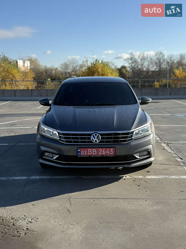 Седан Volkswagen Passat 2017 в Софиевской Борщаговке фото Седан Volkswagen Passat 2017 в Софиевской Борщаговке