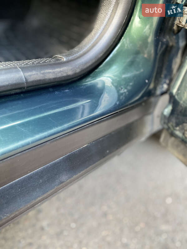 Седан Volkswagen Passat 1999 в Бориславе