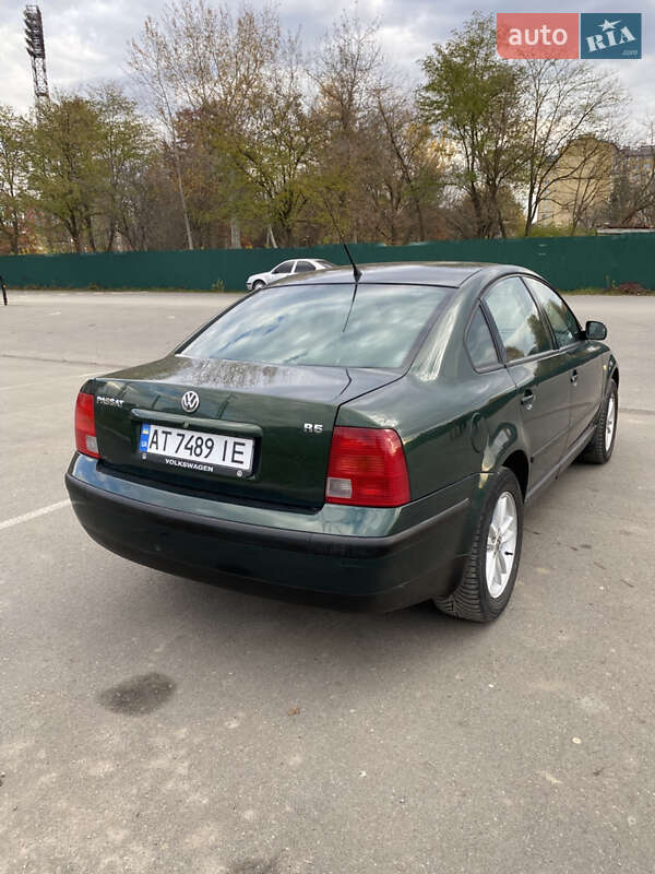 Седан Volkswagen Passat 1998 в Ивано-Франковске
