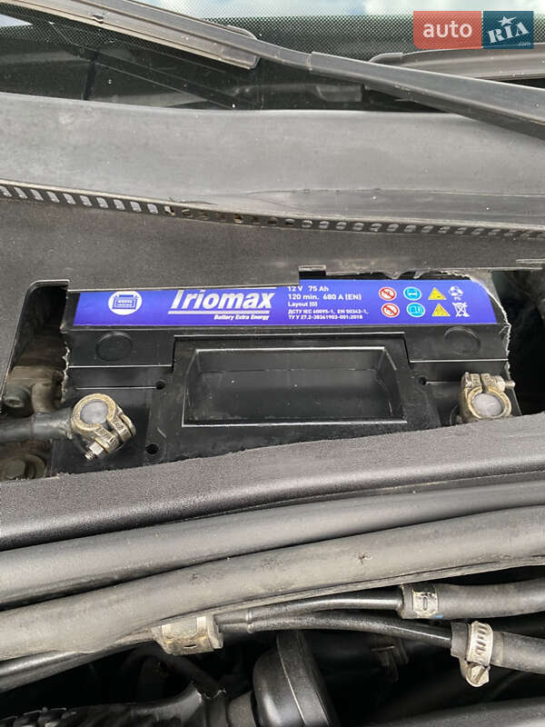 Седан Volkswagen Passat 1998 в Ивано-Франковске