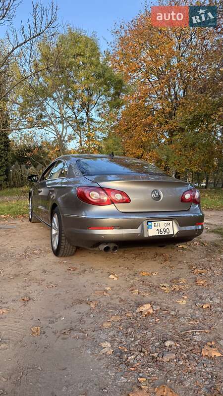 Седан Volkswagen Passat 2009 в Одессе