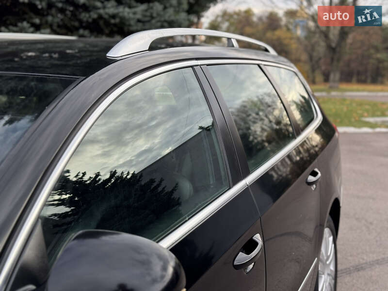 Универсал Volkswagen Passat 2007 в Ровно