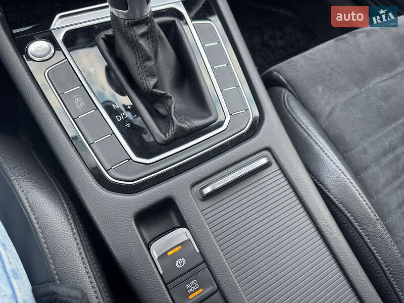 Універсал Volkswagen Passat 2016 в Тернополі фото 28 Універсал Volkswagen Passat 2016 в Тернополі