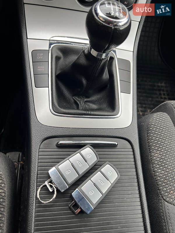 Универсал Volkswagen Passat 2008 в Луцке фото 11 Универсал Volkswagen Passat 2008 в Луцке