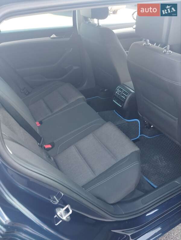 Универсал Volkswagen Passat 2016 в Казатине