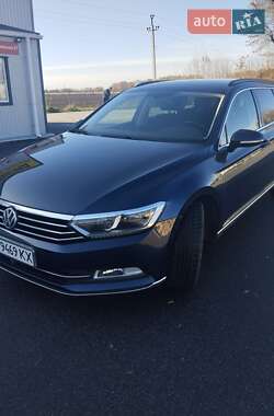Універсал Volkswagen Passat 2016 в Козятині