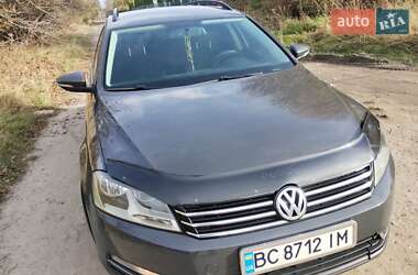 Универсал Volkswagen Passat 2011 в Львове