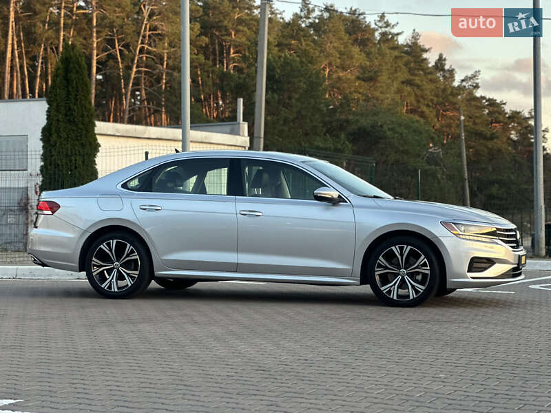 Седан Volkswagen Passat 2021 в Киеве