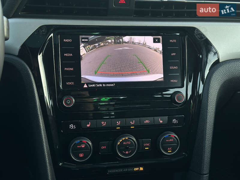 Седан Volkswagen Passat 2021 в Киеве