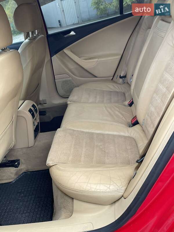Седан Volkswagen Passat 2005 в Турке фото 18 Седан Volkswagen Passat 2005 в Турке