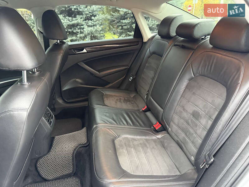 Седан Volkswagen Passat 2014 в Одесі фото 30 Седан Volkswagen Passat 2014 в Одесі
