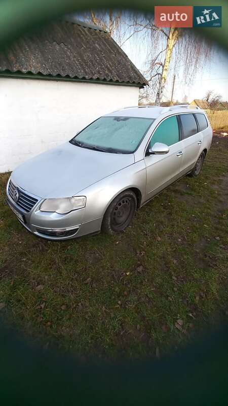 Универсал Volkswagen Passat 2009 в Житомире