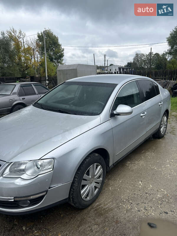 Седан Volkswagen Passat 2006 в Трускавце