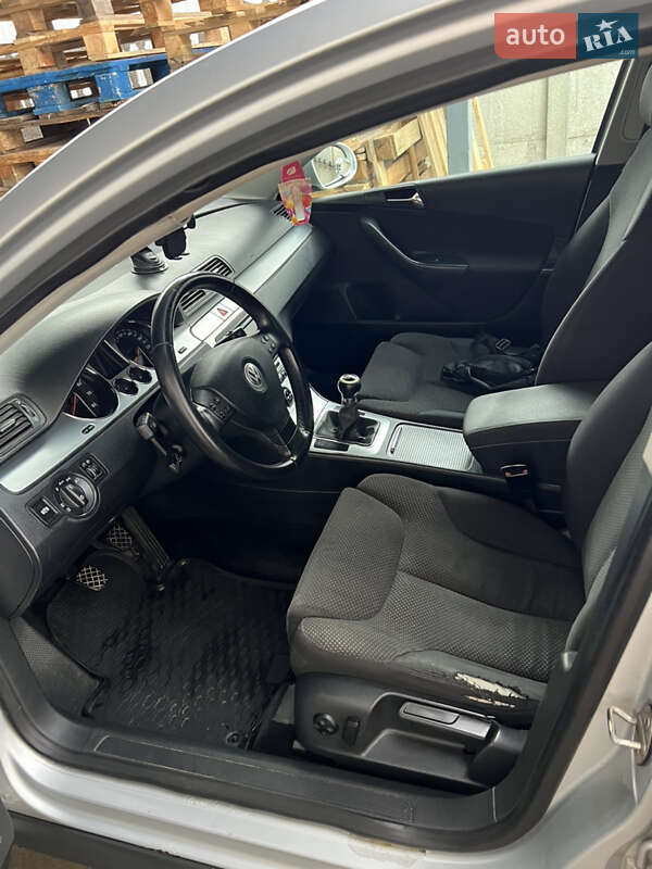 Седан Volkswagen Passat 2006 в Трускавце