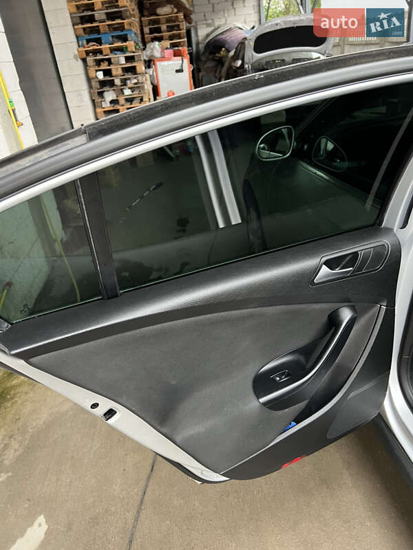 Седан Volkswagen Passat 2006 в Трускавце