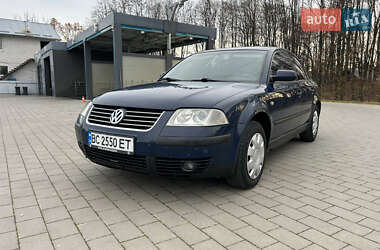 Седан Volkswagen Passat 2001 в Долине