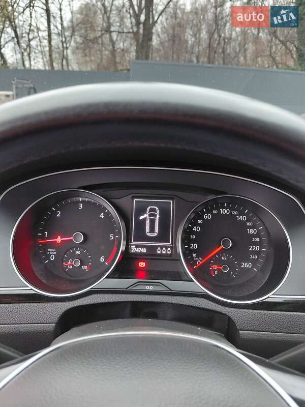 Универсал Volkswagen Passat 2016 в Дрогобыче