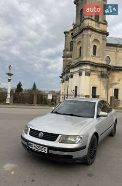Седан Volkswagen Passat 1997 в Городенці