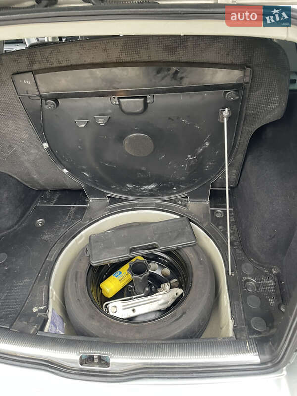 Універсал Volkswagen Passat 2002 в Львові фото 27 Універсал Volkswagen Passat 2002 в Львові