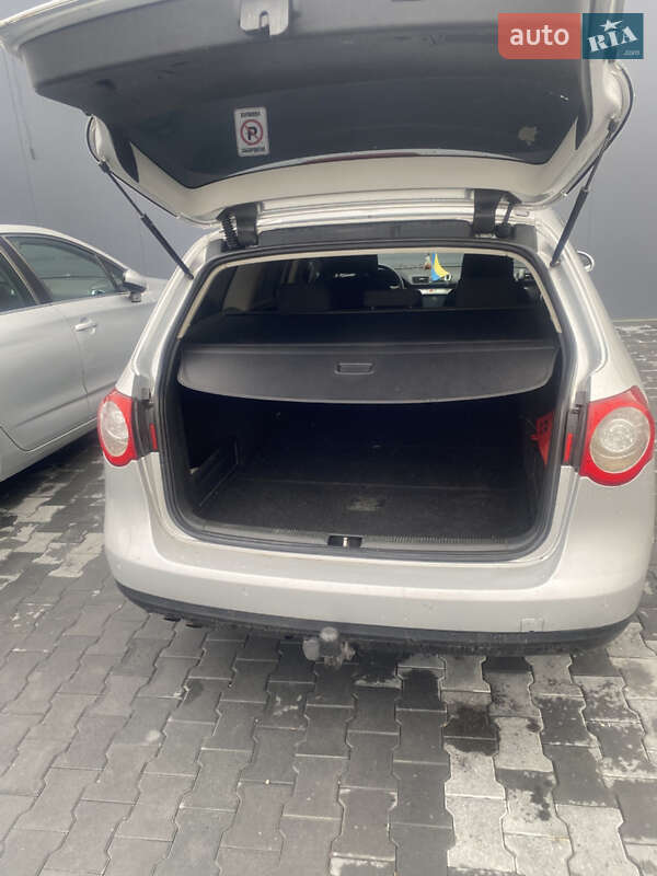 Універсал Volkswagen Passat 2006 в Стрию