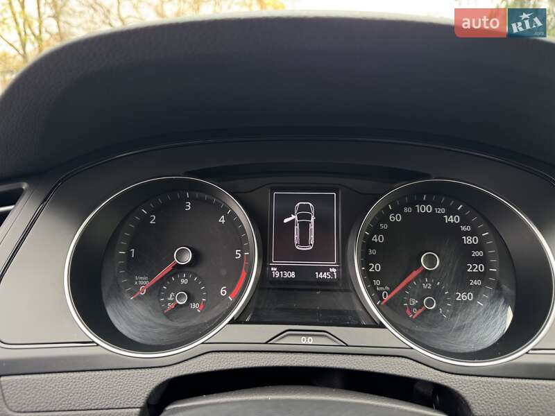 Универсал Volkswagen Passat 2021 в Сваляве