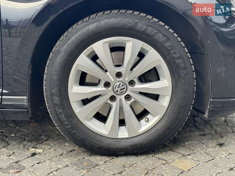 Универсал Volkswagen Passat 2021 в Сваляве