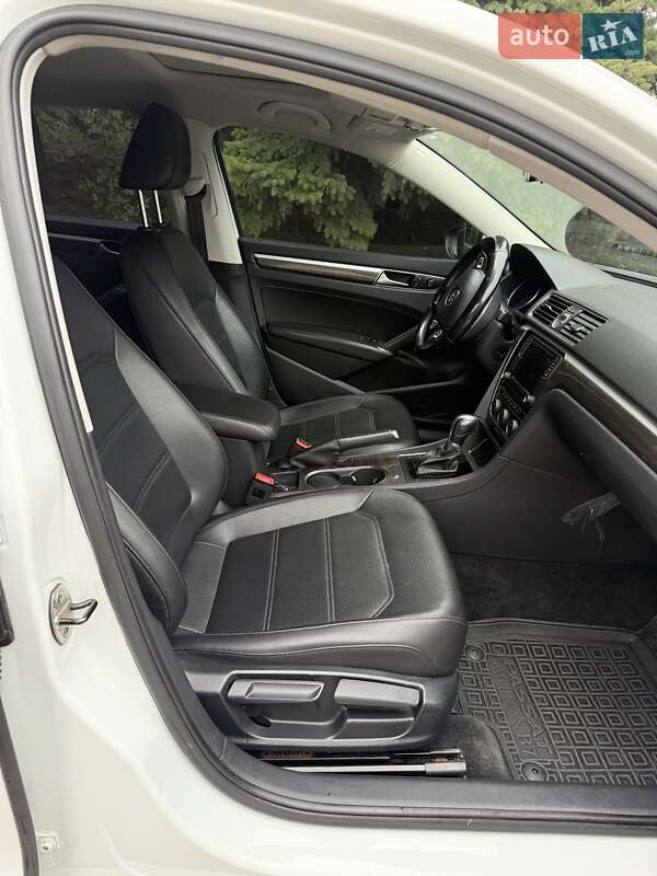 Седан Volkswagen Passat 2017 в Броварах