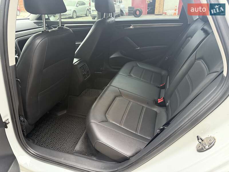 Седан Volkswagen Passat 2017 в Броварах