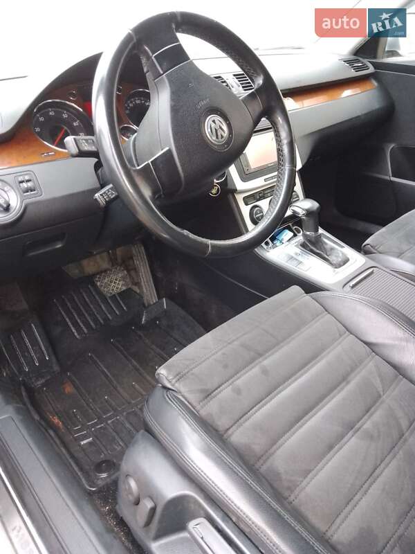 Седан Volkswagen Passat 2008 в Гайсину