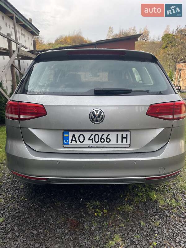 Универсал Volkswagen Passat 2015 в Ужгороде