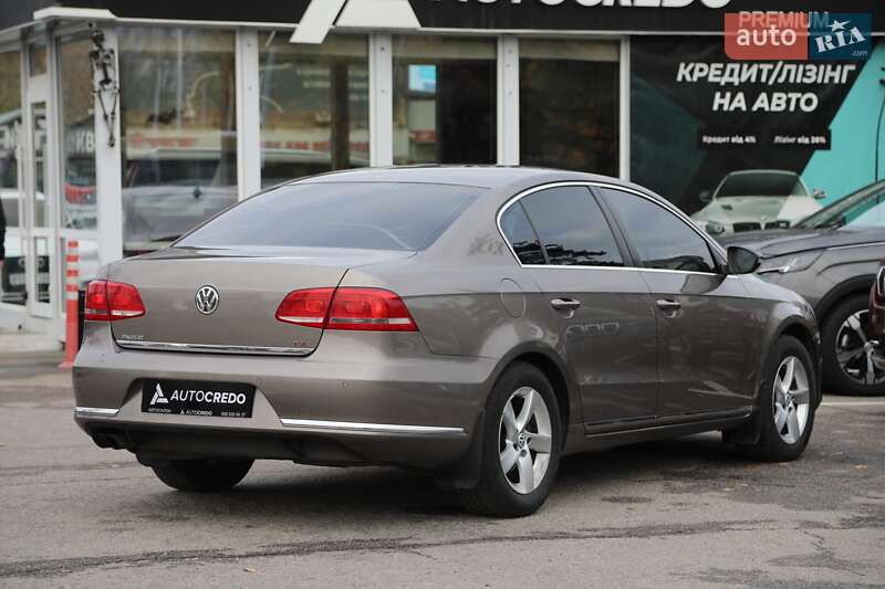 Седан Volkswagen Passat 2011 в Харькове