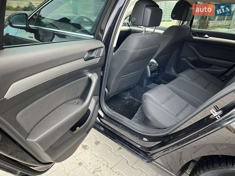 Универсал Volkswagen Passat 2015 в Львове фото 19 Универсал Volkswagen Passat 2015 в Львове