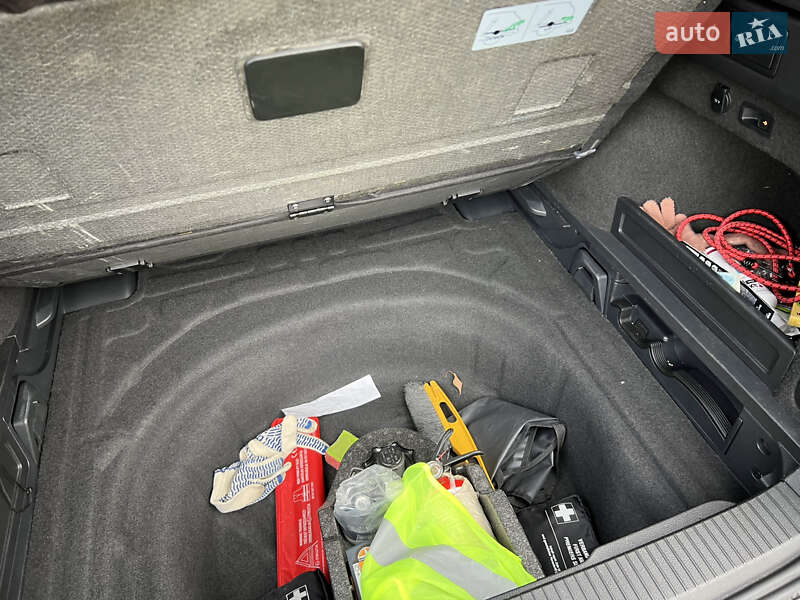 Универсал Volkswagen Passat 2015 в Львове фото 37 Универсал Volkswagen Passat 2015 в Львове