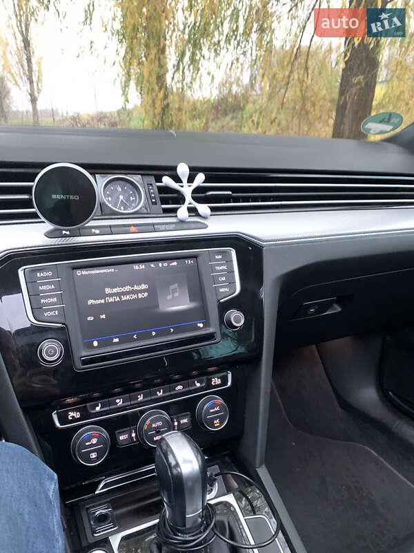 Универсал Volkswagen Passat 2017 в Ровно