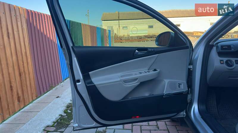 Универсал Volkswagen Passat 2007 в Ладыжине