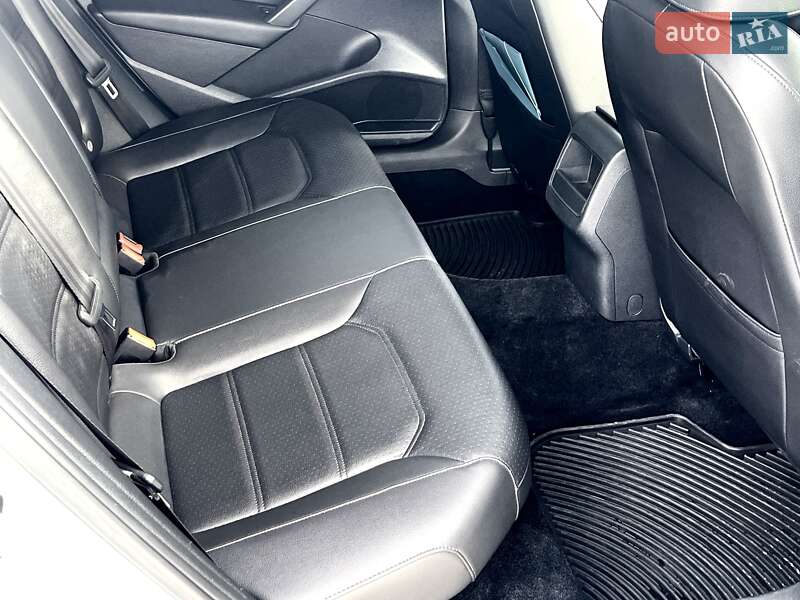 Седан Volkswagen Passat 2014 в Черновцах фото 11 Седан Volkswagen Passat 2014 в Черновцах